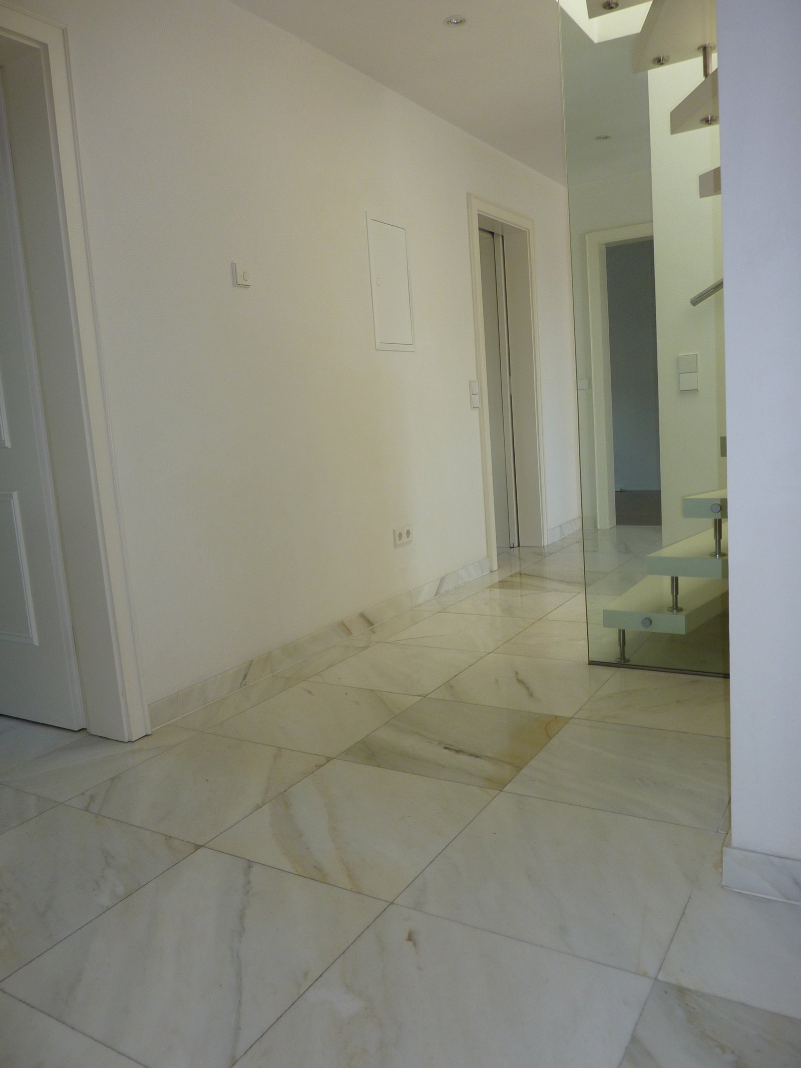 Lichtdurchflutetes Dachgeschoss mit Weitblick!