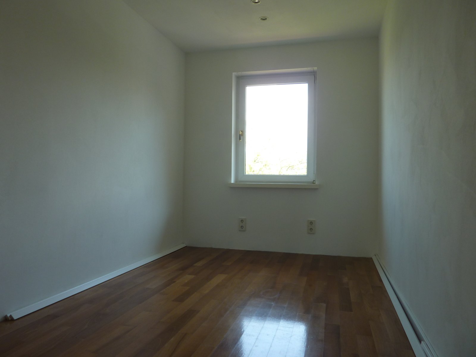 Lichtdurchflutetes Dachgeschoss mit Weitblick!