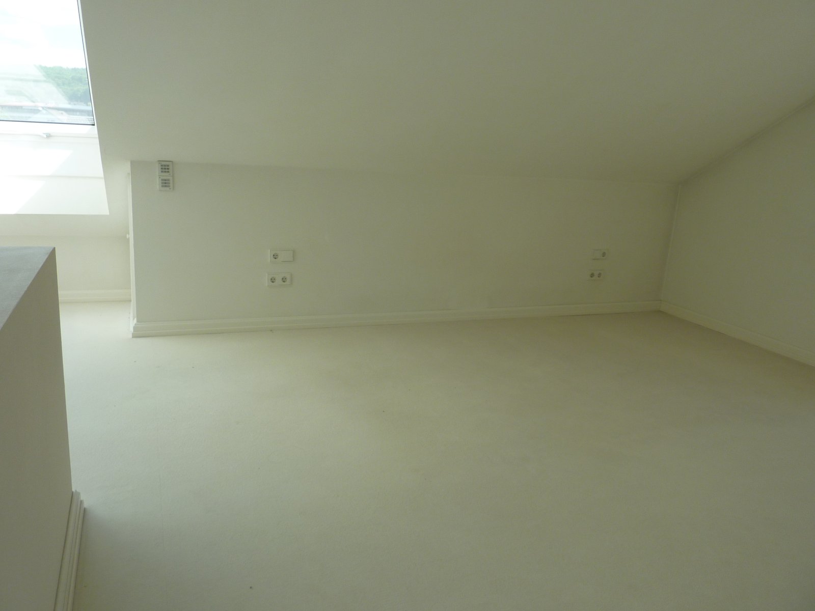 Lichtdurchflutetes Dachgeschoss mit Weitblick!