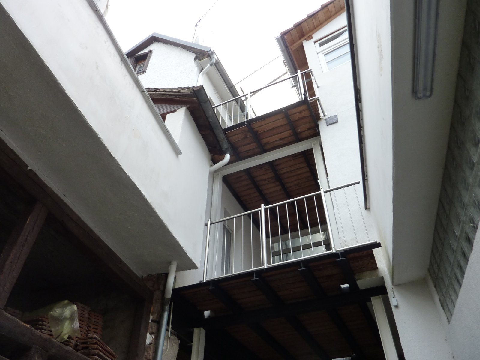 Blick vom Innenhof nach oben