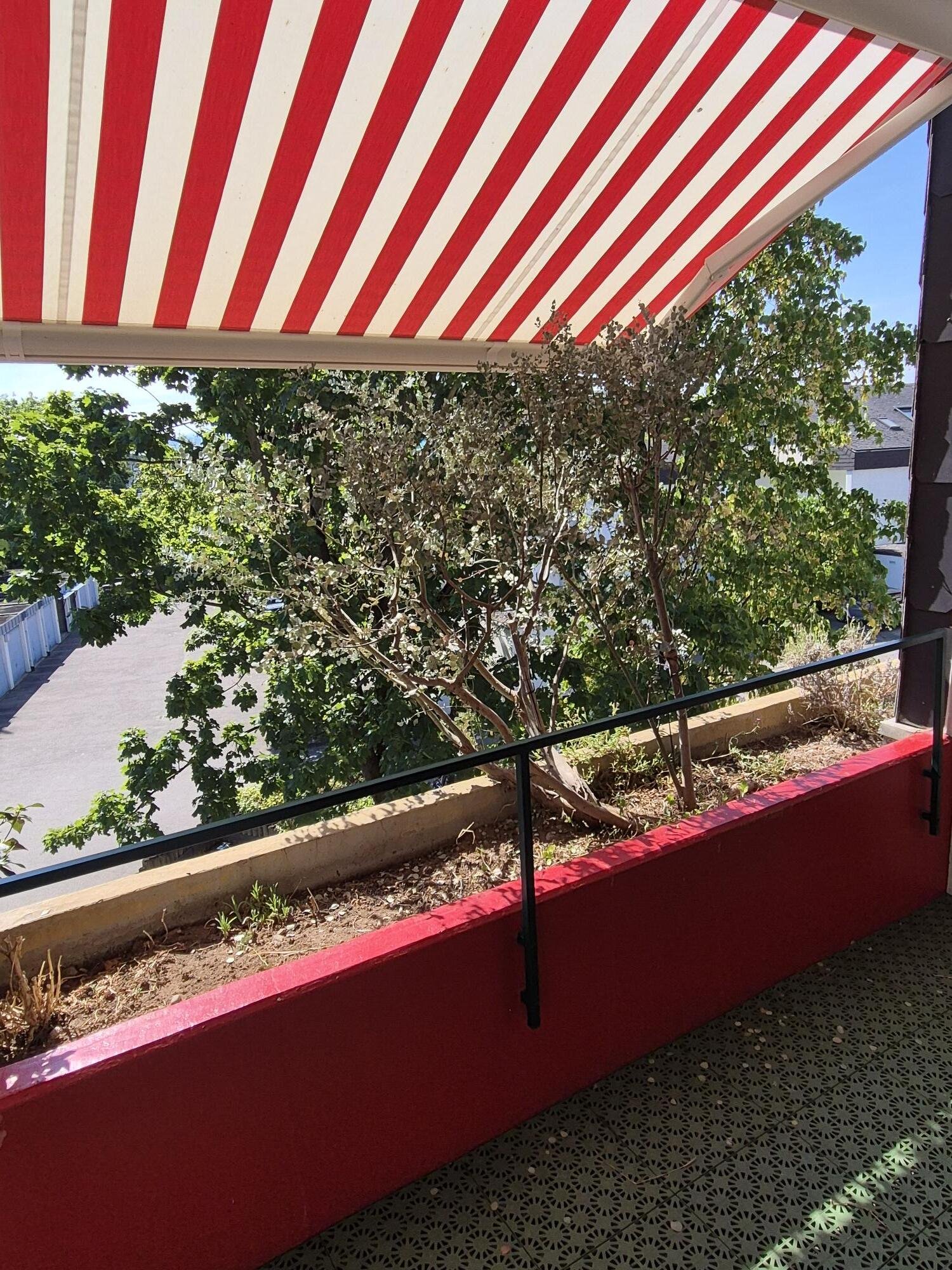 überdachter Ost-Balkon der Schlafzimmer überdachter Ost-Balkon der Schlafzimmer